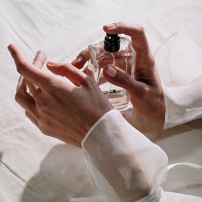 گروه عطر روحانی ، بهترین عطر فروشی مشهد ، بهترین عطرهای مردانه ، بهترین عطرهای زنانه ، عطر و ادکلن