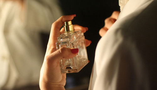 گروه عطر روحانی ، بهترین عطر فروشی مشهد ، بهترین عطرهای مردانه ، بهترین عطرهای زنانه ، عطر و ادکلن
